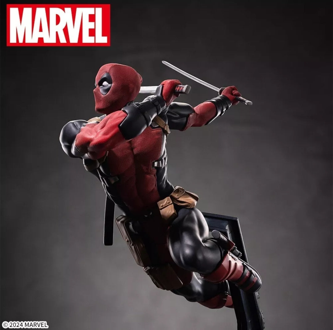 MARVEL COMICS Deadpool Figure Luminasta